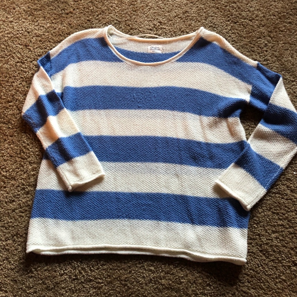 light striped sweeter